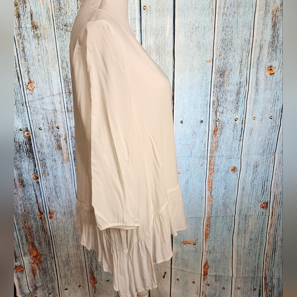 Vera Wang Semi-Sheer Rounded Neck Tunic - Picture 7 of 12